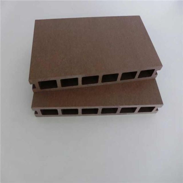 Decking composé en plastique extérieur creux