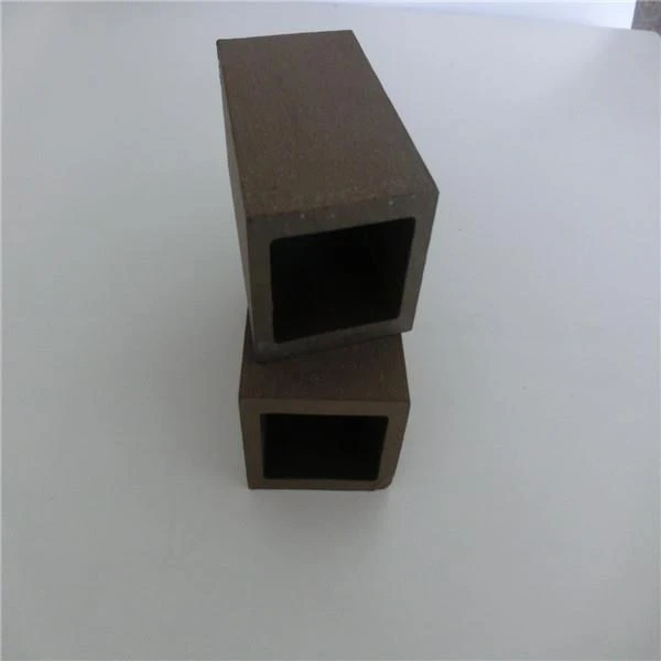 Plate-forme composite bois-plastique